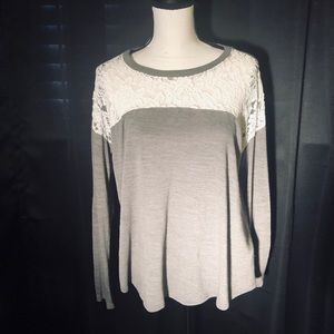 ❌SOLD❌Forever 21 Gray Lace Top